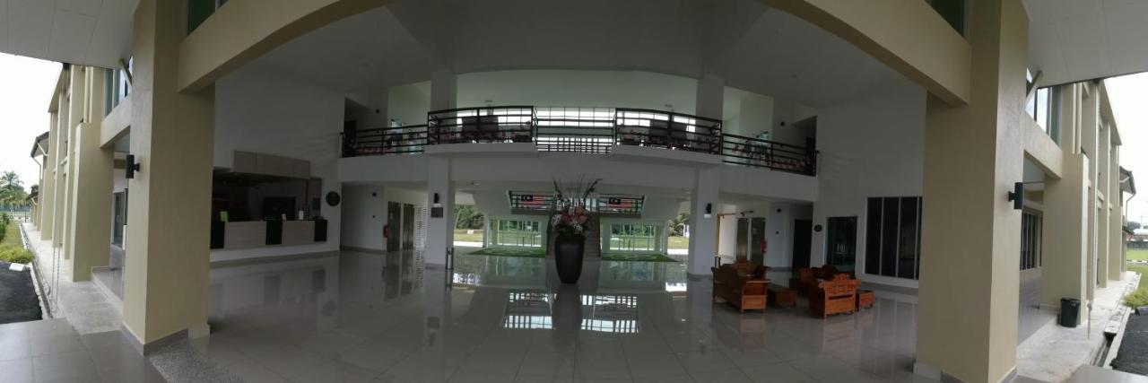 Serdang Lake View Resort Sungai Kechil Exteriér fotografie